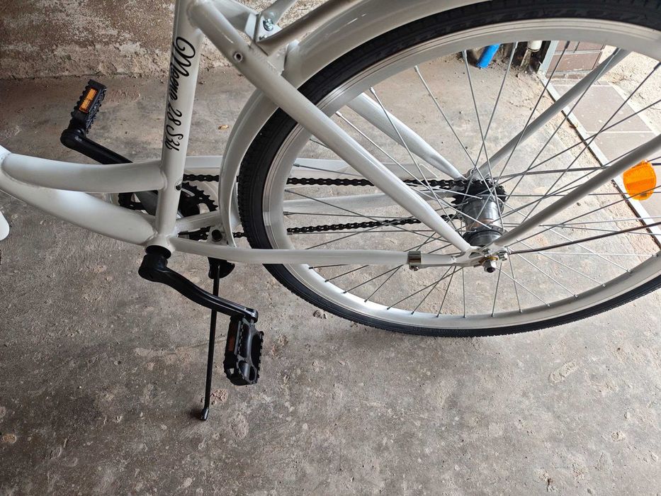 Rower miejski Indiana Moena S3B 28 cali Biały