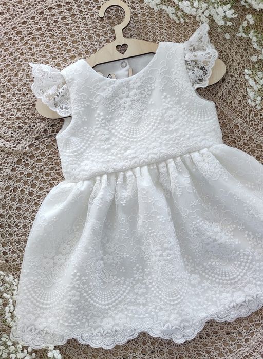 Sukienka do chrztu dla dziewczynki