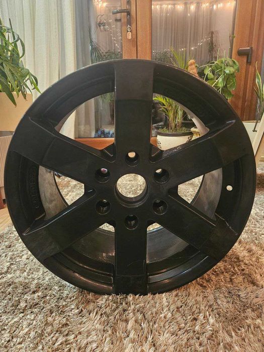 Продаю диски 18 на Паджеро 4