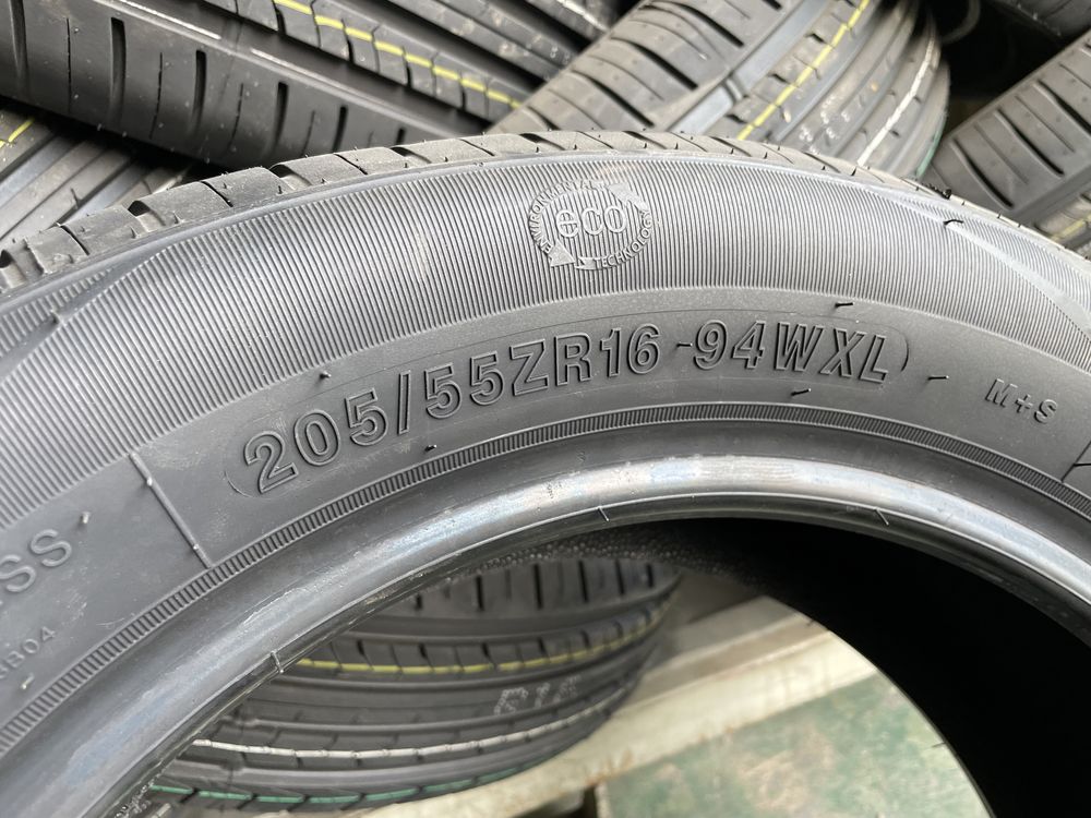 гума резина шини 205/55 R16 Sonix passat golf oktavia opel renaul kia