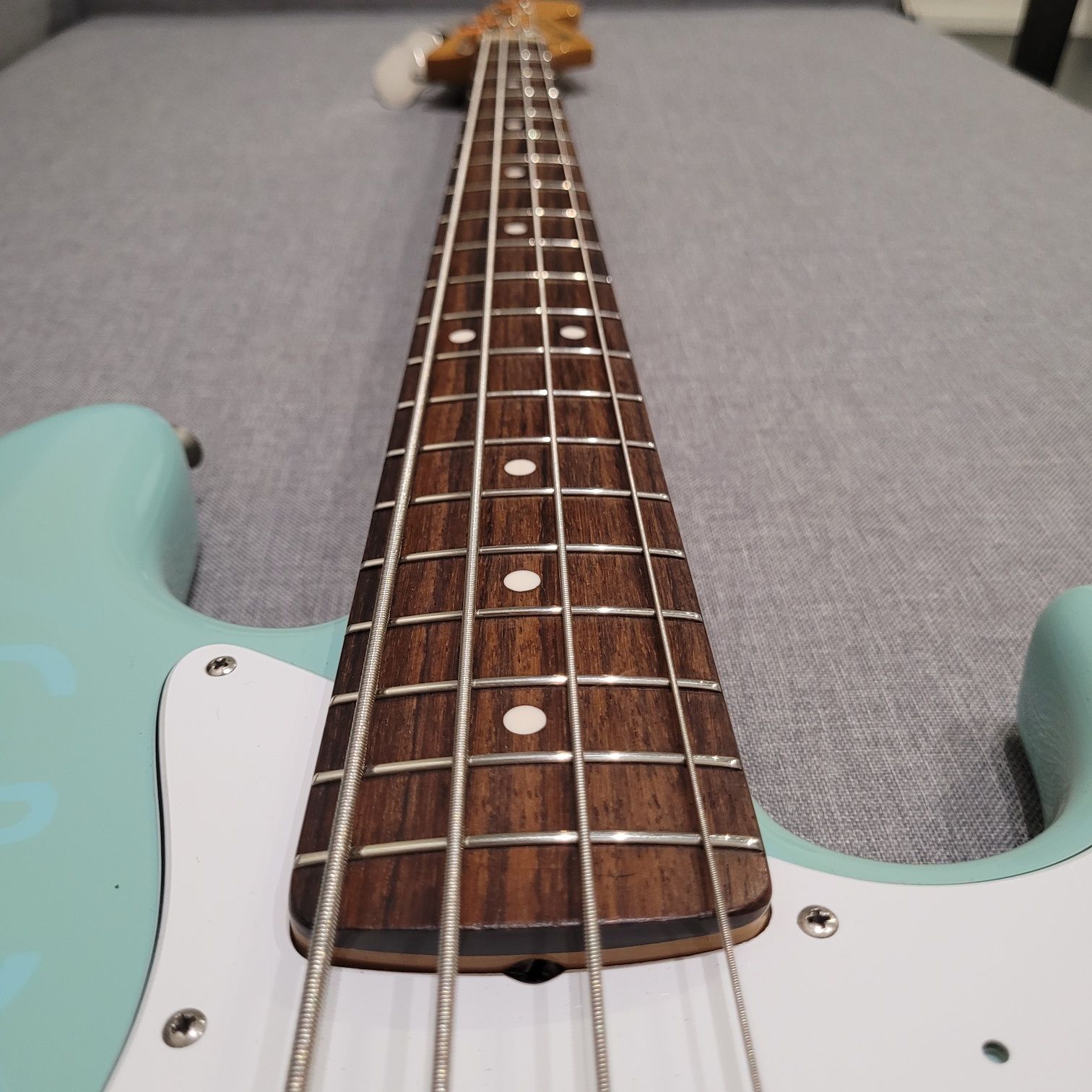 Fender Jazz Bass '62 Reissue Japan