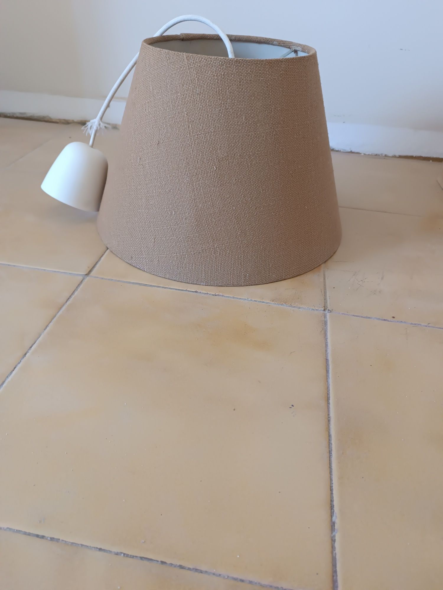 Vendo abajur como novo