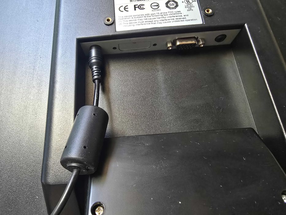 Monitor IMAX 17" LM17N