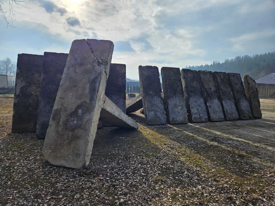 Mury oporowe typu T, boksy, elki betonowe