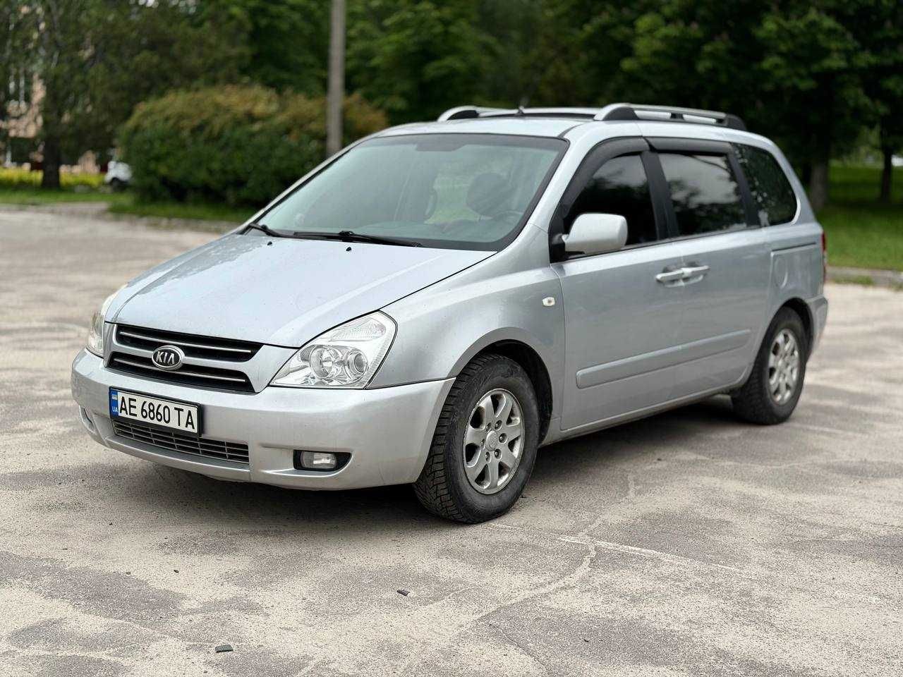 Автомобиль KIA Carnival 2007 2-ге покоління