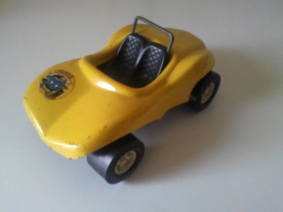 carros de chapa antigos de colecção (Tonka e Polistil)