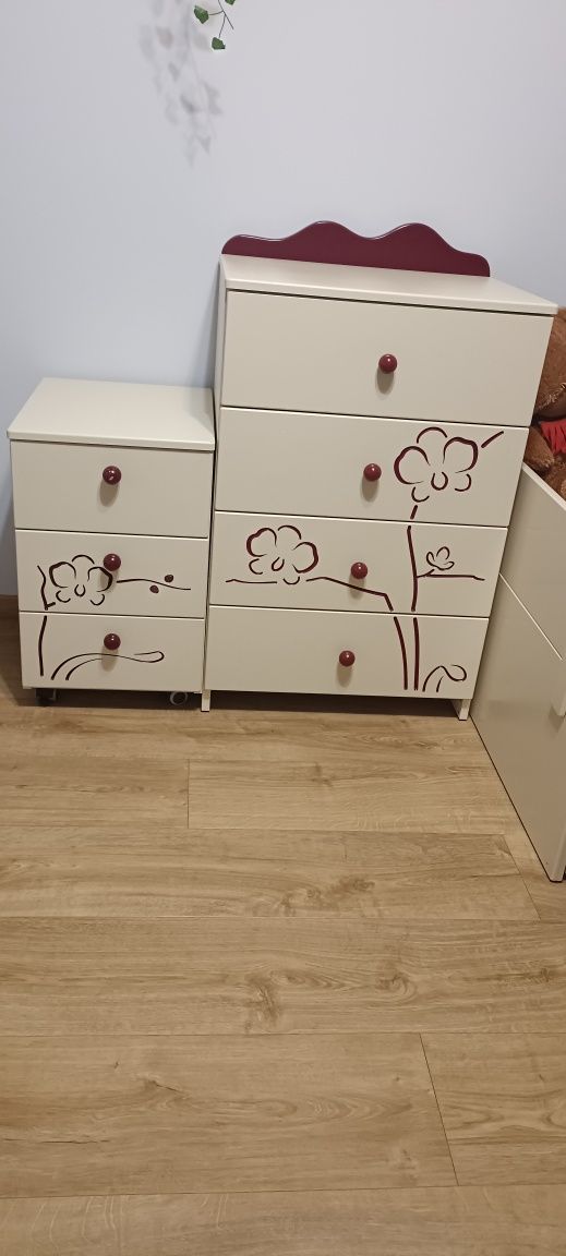 Zestaw mebli Meblik łóżko + 2 komody