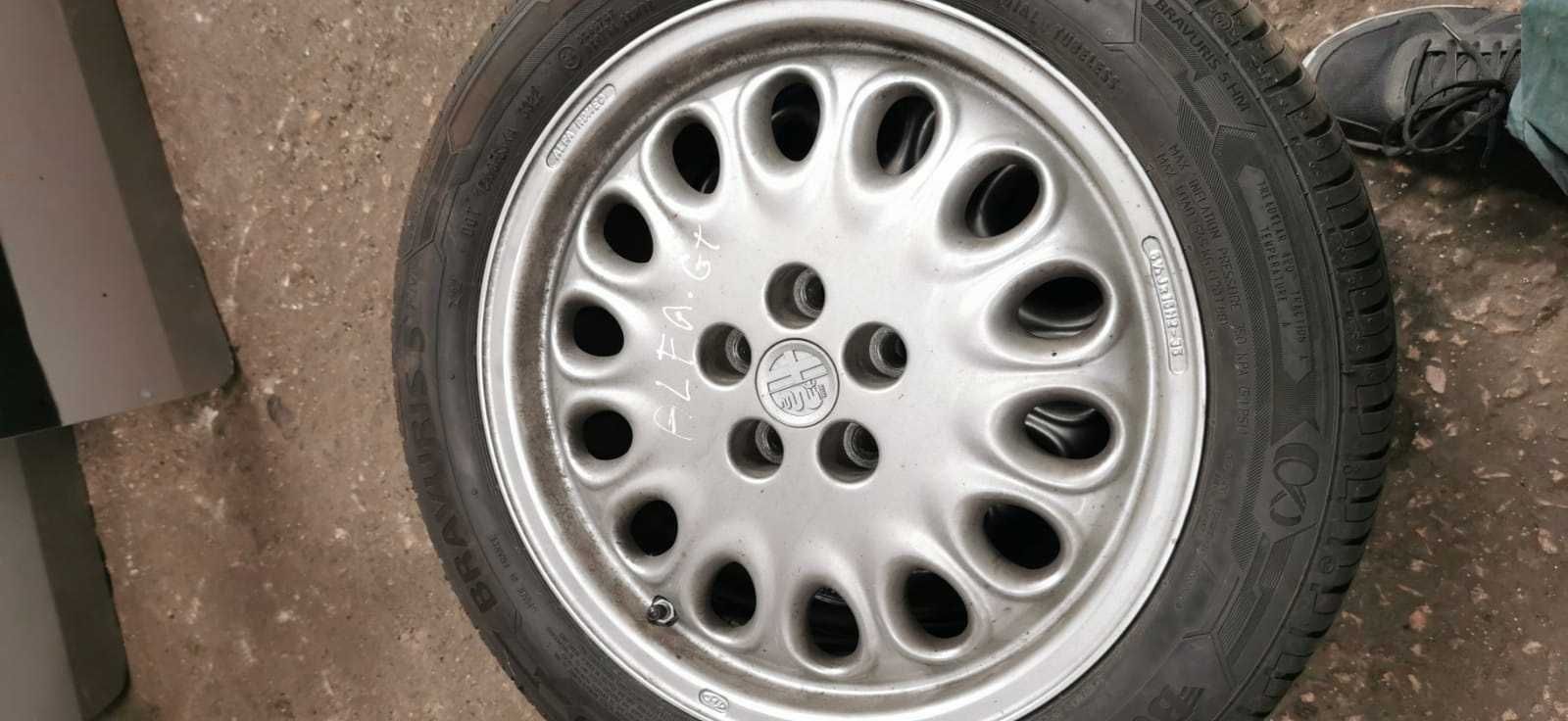 jantes especiais (2 disponíveis) para choques Alfa Romeo GTV de 1998