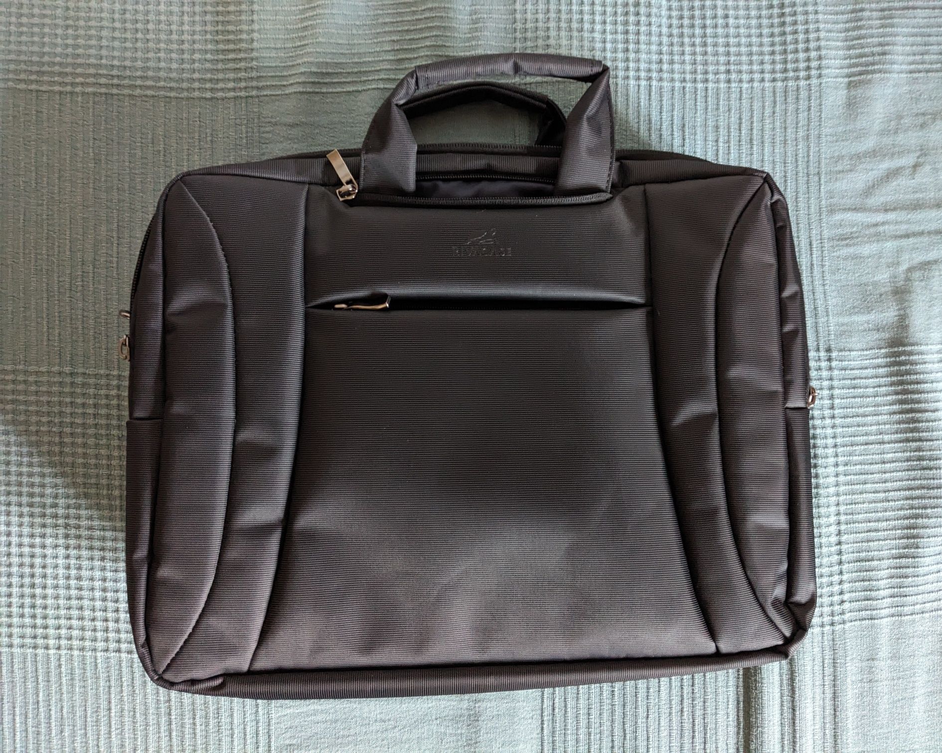 Rivacase Central 8290 16" torba-plecak na laptopa