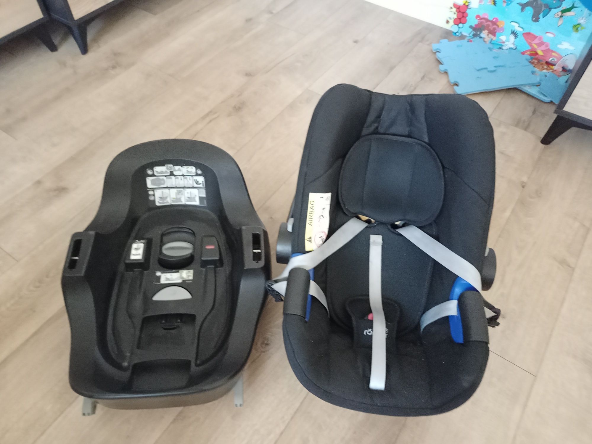 Fotelik samochodowy z bazą ISOFIX