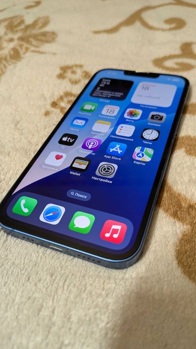 iPhone 13 • 128 GB • Blue