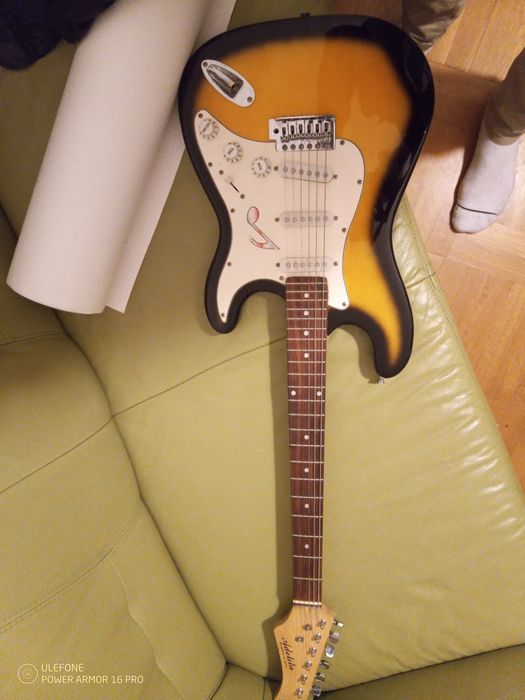 Gitara elektryczna stratocaster, po upgrade, nowe klucze i przetwornik