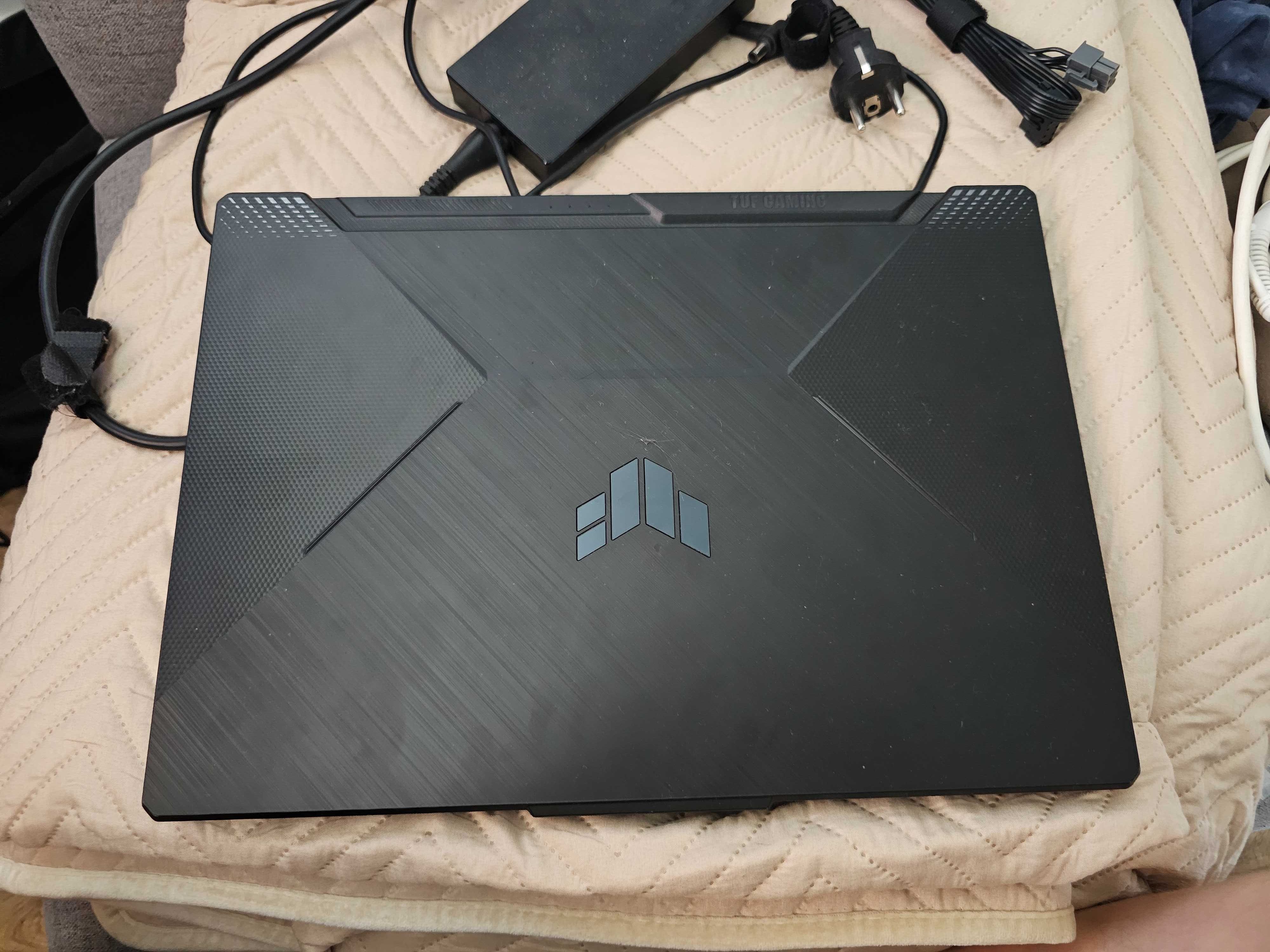 Laptop gamingowy ASUS TUF Gaming A15 FA506QM / RTX3060 / Ryzen 7 5800H