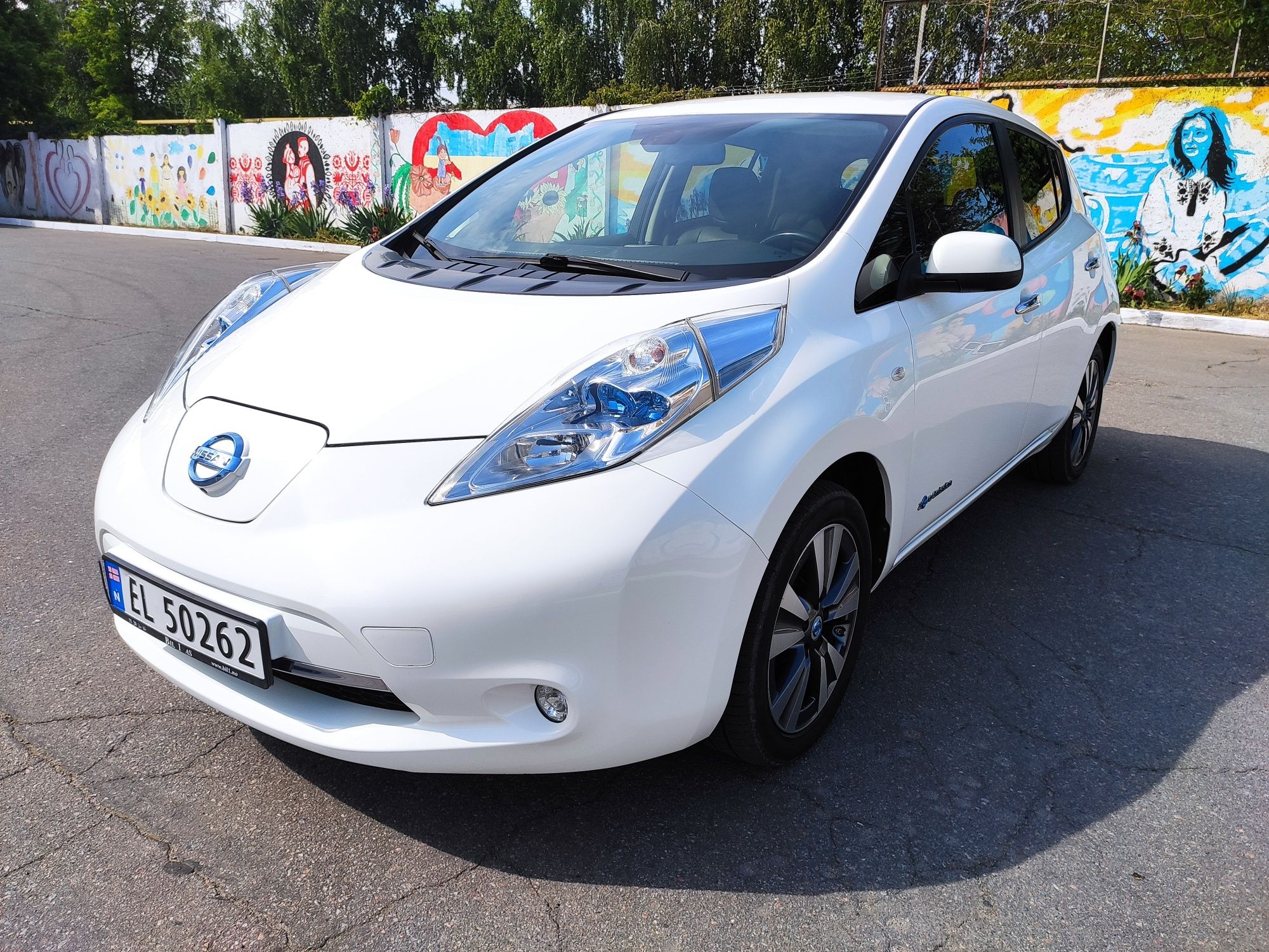 Nissan Leaf 2014 Tekna 87% SOH Ниссан Лиф электро