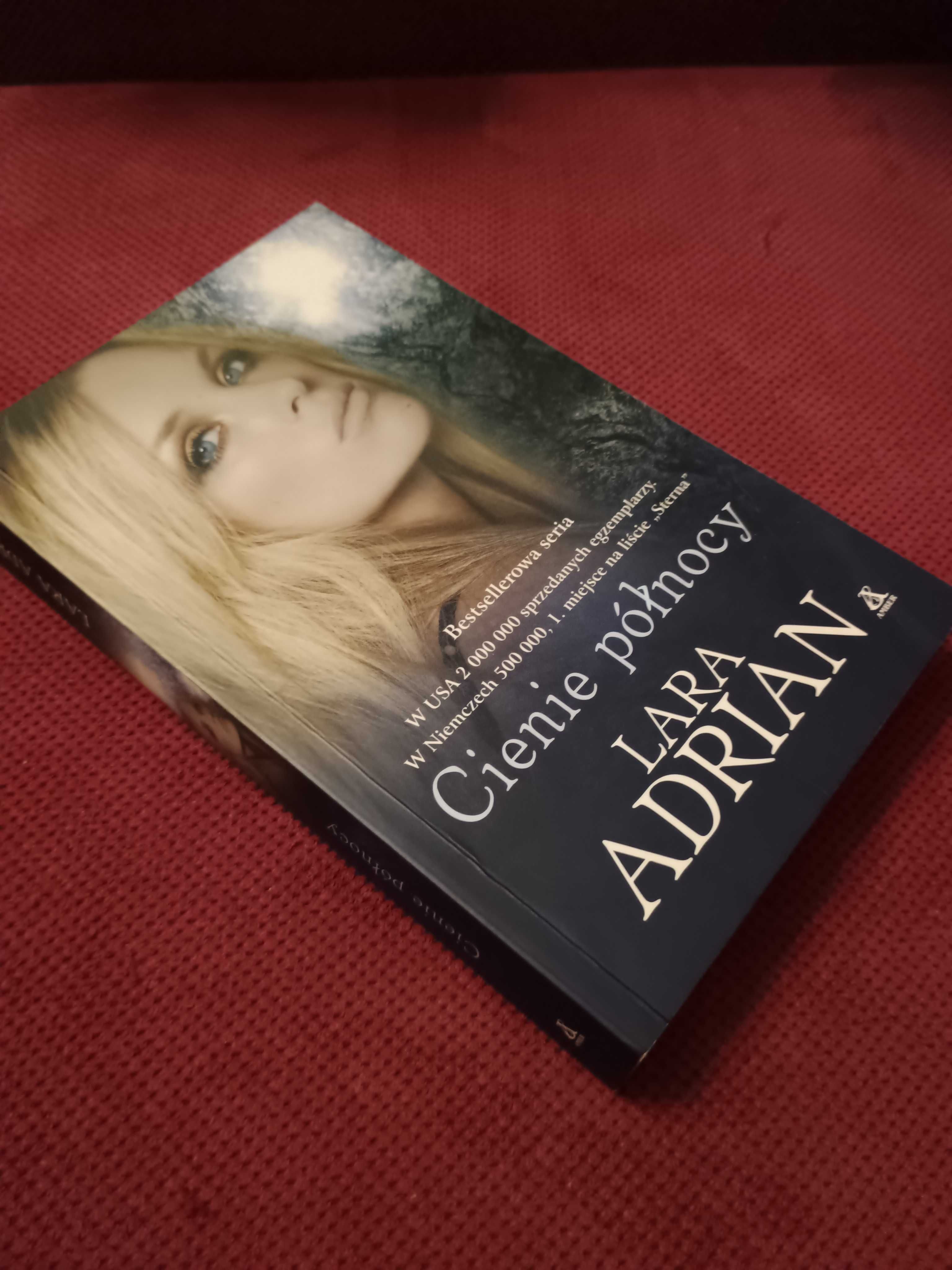Cienie północy Lara Adrian