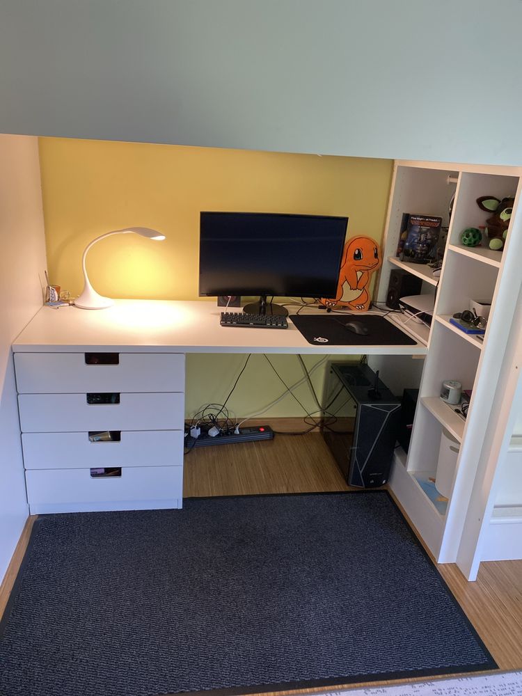 Lóżko piętrowe , biurko  IKEA SMÅSTAD