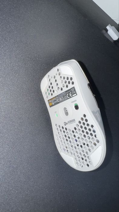 Rato Gaming Glorious Model O wireless Branco