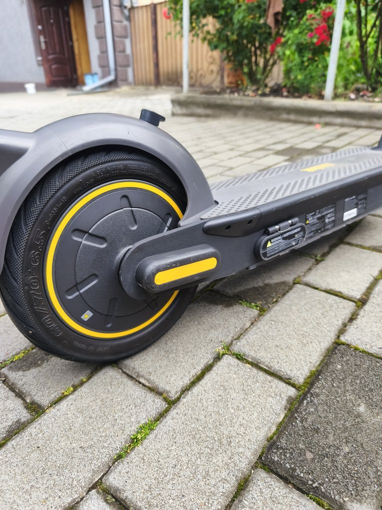 Електросамокат Ninebot MAX  G30Ell