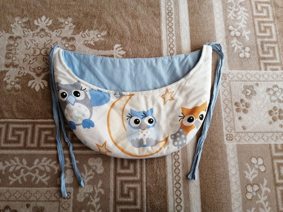 Organizer do łóżeczka