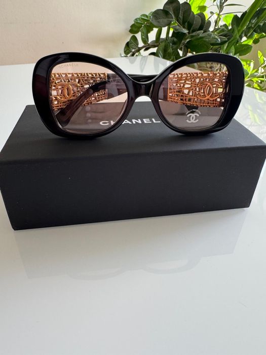 Okulary przeciwsłoneczne motyle.