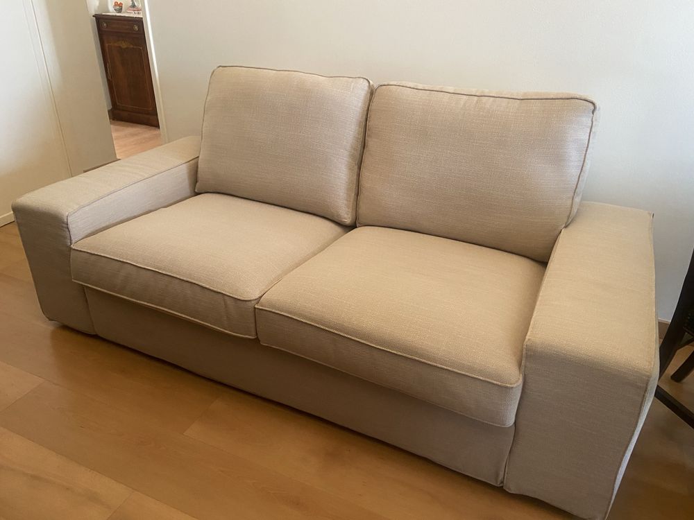 Sofa 2 lugares creme