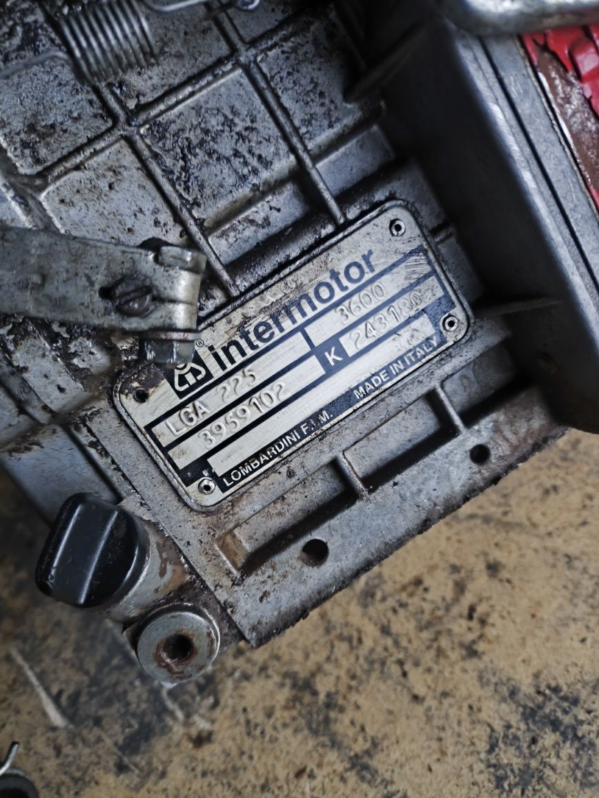 Motor lombardini LGA 225