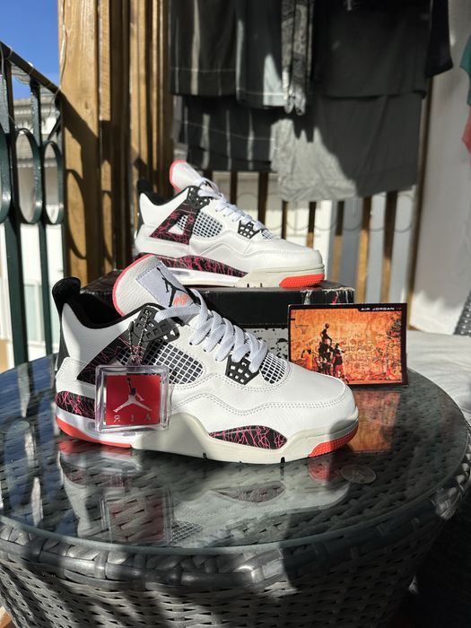 Nike Air Jordan 4 Retro