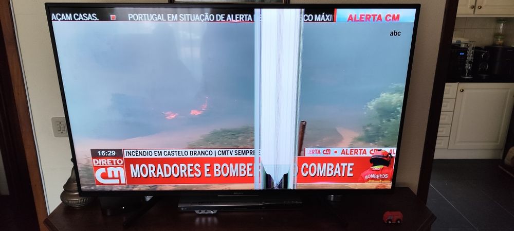 Vendo TV SONY 49XF7096 (avaria)