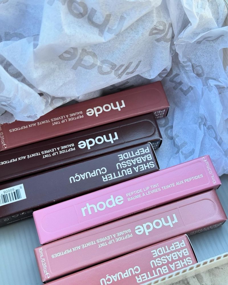 Rhode peptide lip tint