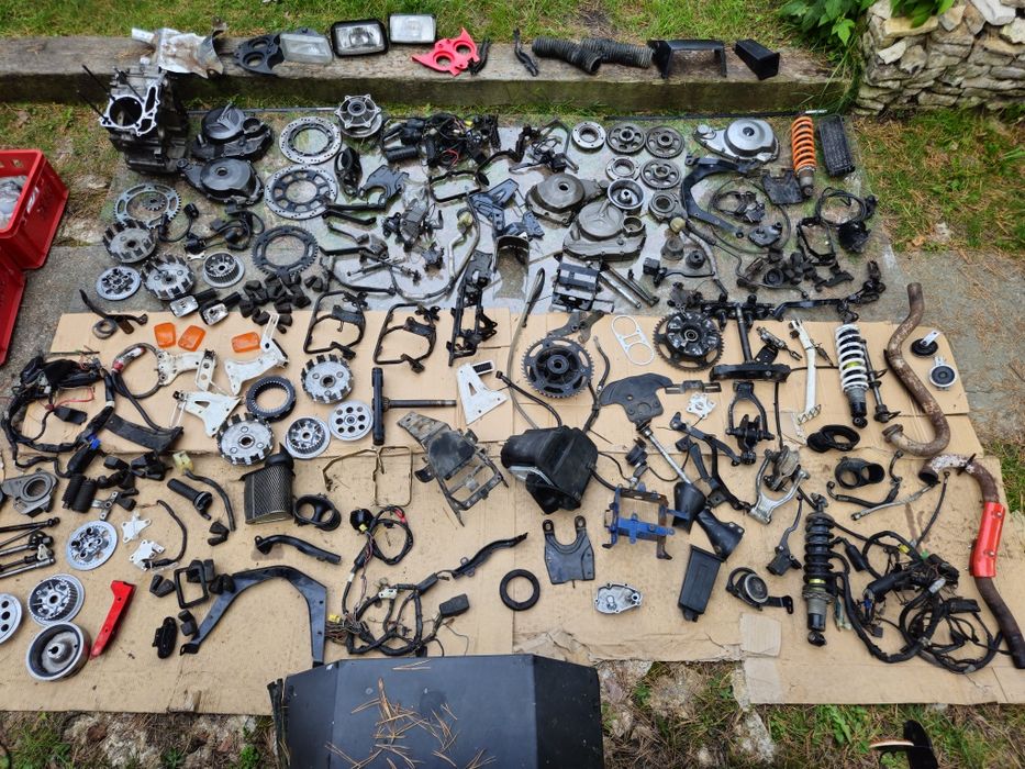 Części Suzuki dr800 dr750 Big S pakiecik