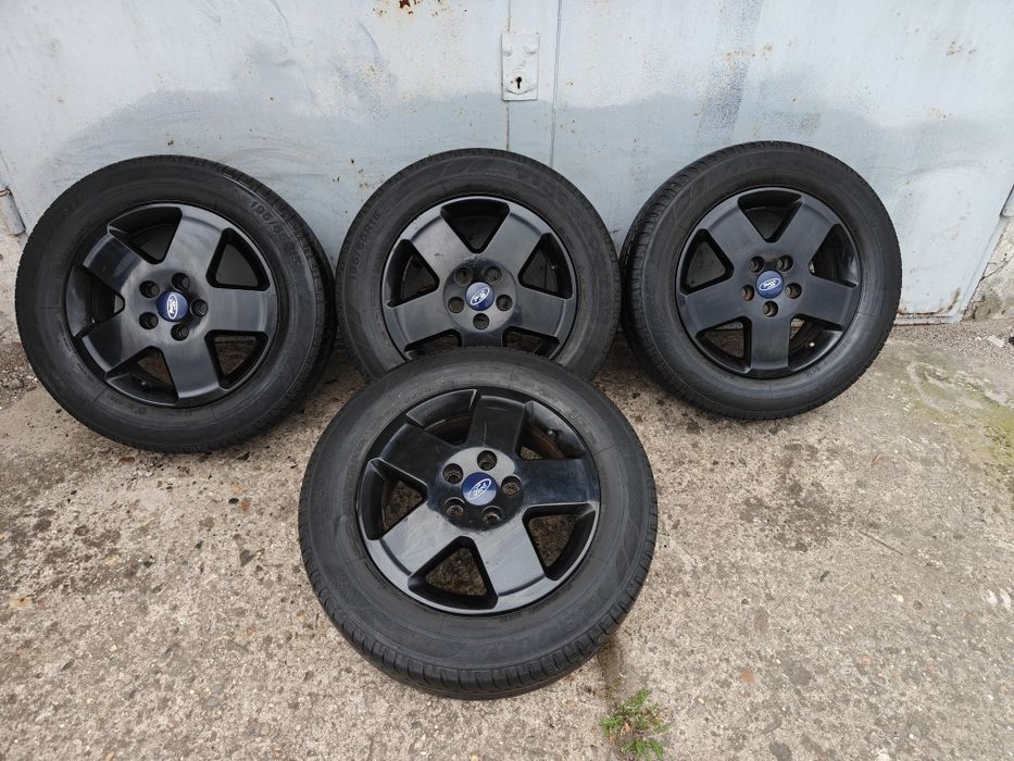 Koła FORD 5x108  15cali Czarne Cena za komplet