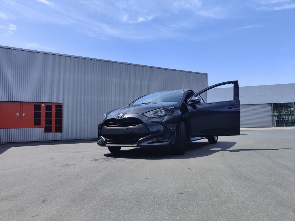 Toyota Yaris Confort Plus 1.0 *NOVO*