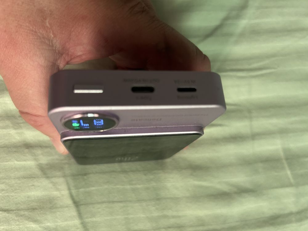 Павербанк магнитный Magsafe 20v для Ipfone