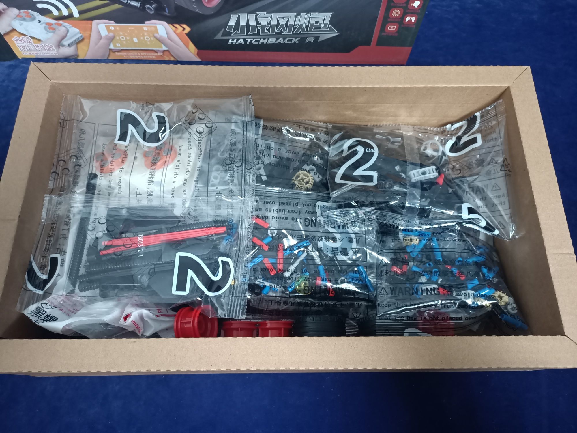 Mould King technic samochód wyścigowy z napędem