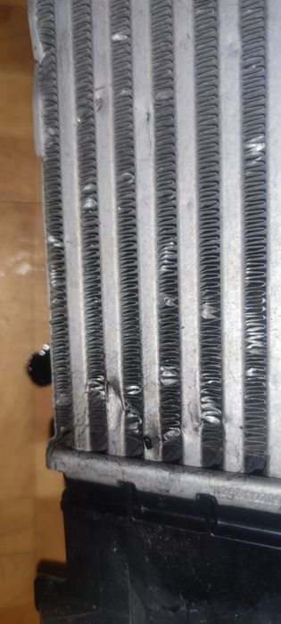 Продаються авто радіатори Valeo T98692B, T57408A