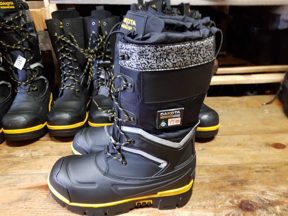 Buty robocze DAKOTA rozm 42 wkł 27 cm S3