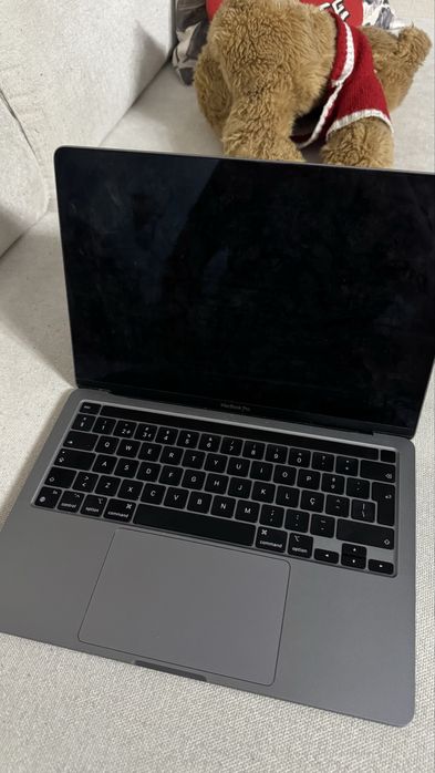 MacBook Pro 13' M2 2022