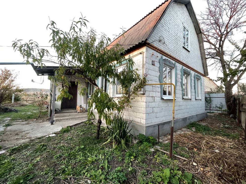 Продам будинок в селищі Печеніги