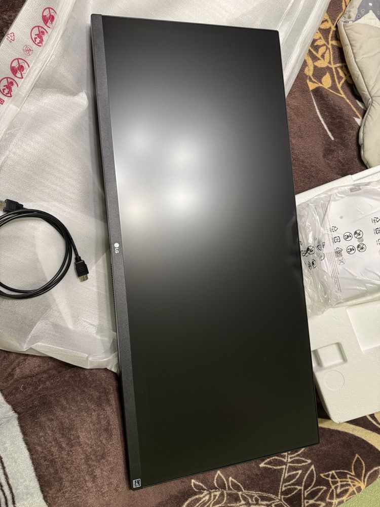 Монитор 34" LG UltraWide 34WP500-B