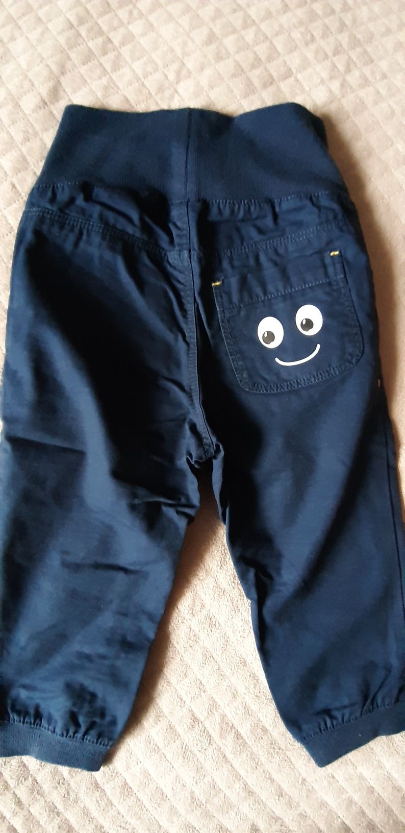 Granatowe spodnie H&M dla chłopca r 86