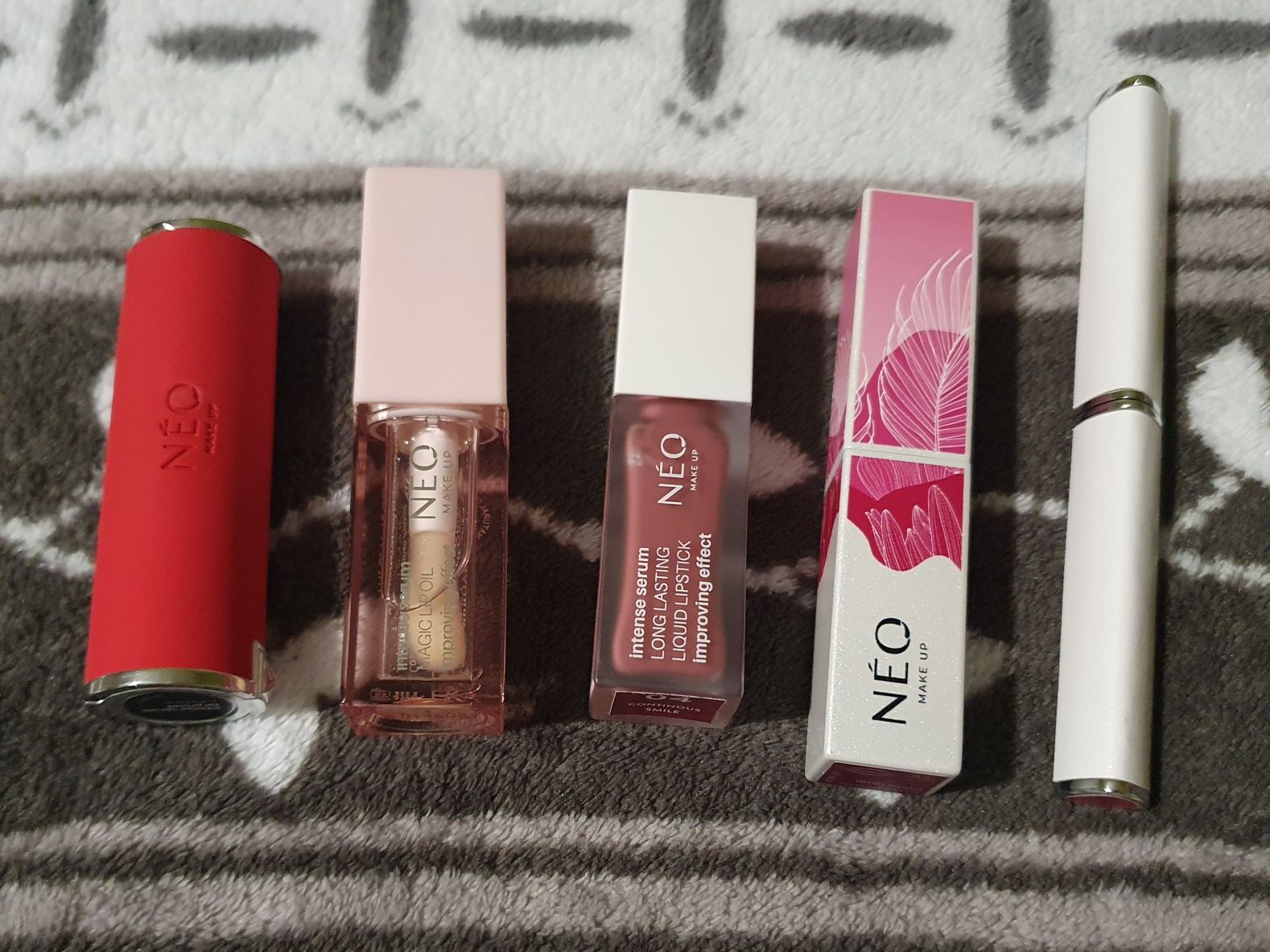 Zestaw kosmetyków do ust Neo Make Up
