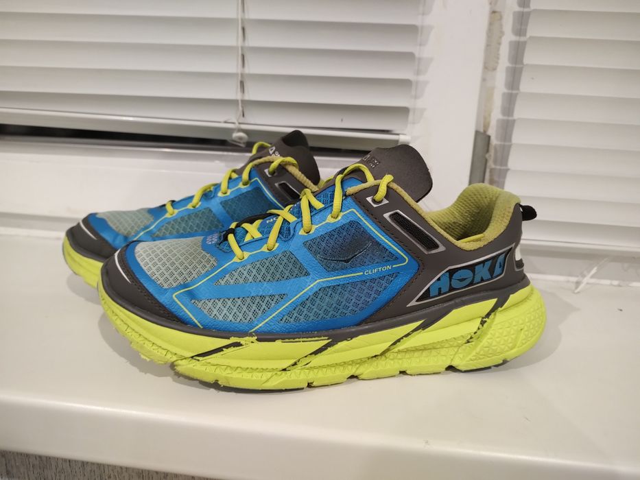 Кросівки для бігу Hoka