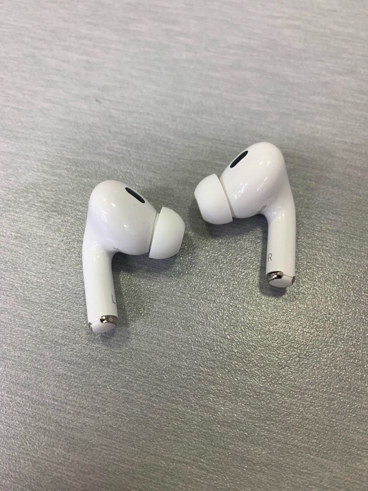 Apple AirPods Pro 2 como novos