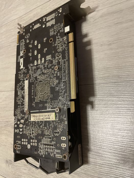 Видеокарта Radeon R9 270 4GB