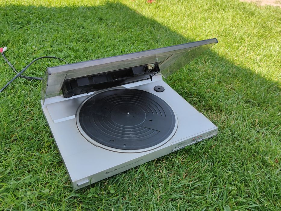 Hitachi ht-l303 gramofon linearny tangencjalny vintage