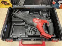 Milwaukee M18 FSZ (2821-20) / безщіткова шабельна пила Мілвокі