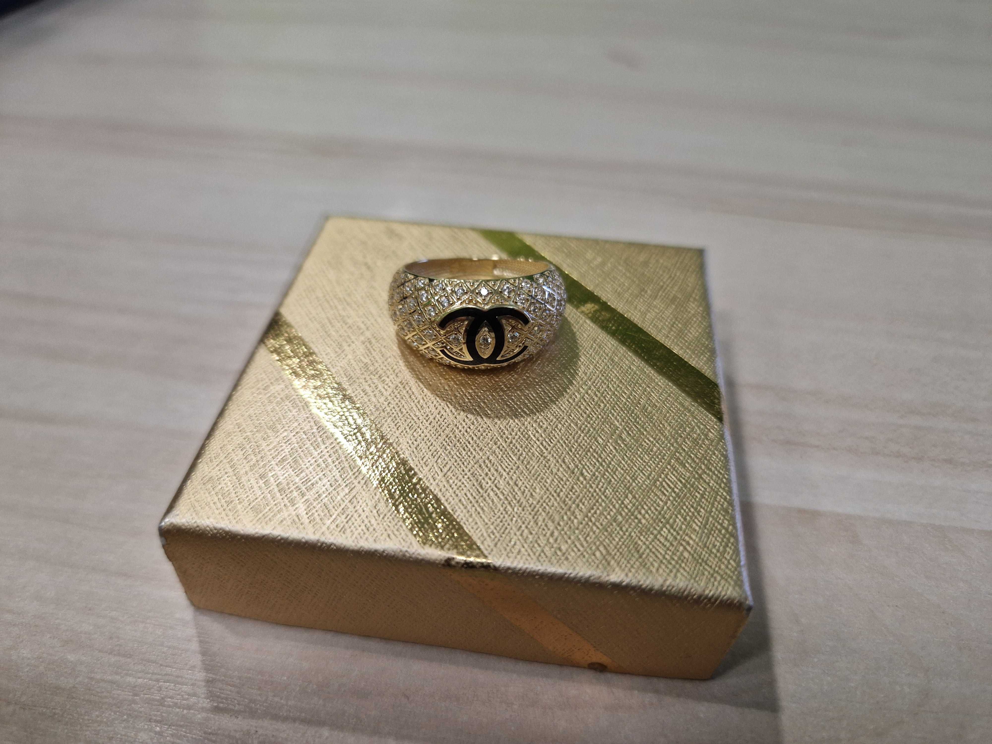 Nowy złoty pierścionek zjawiskowy Chanel PR 585