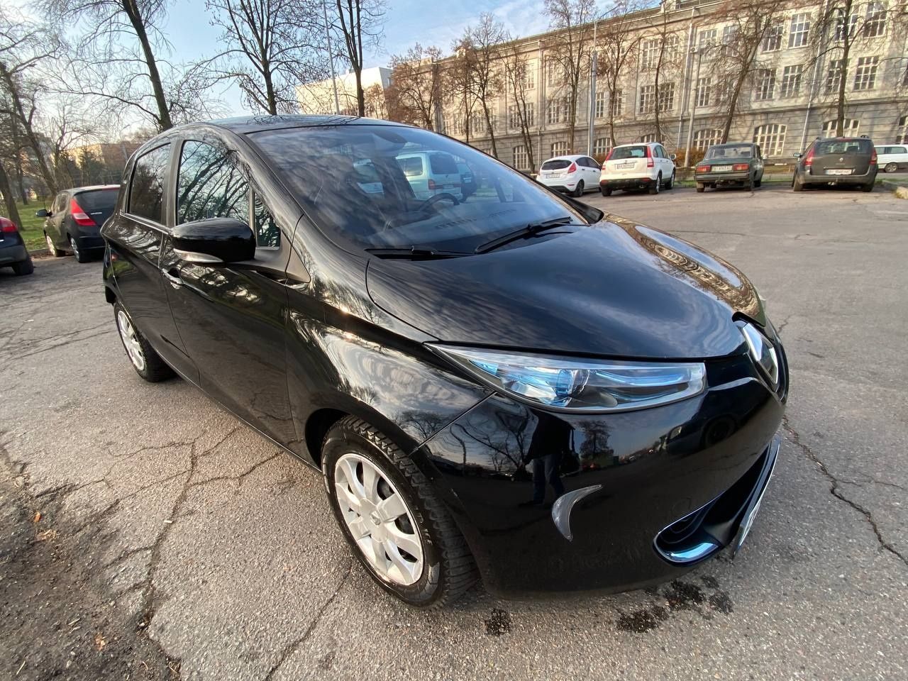 Продам електромобіль Renault Zoe