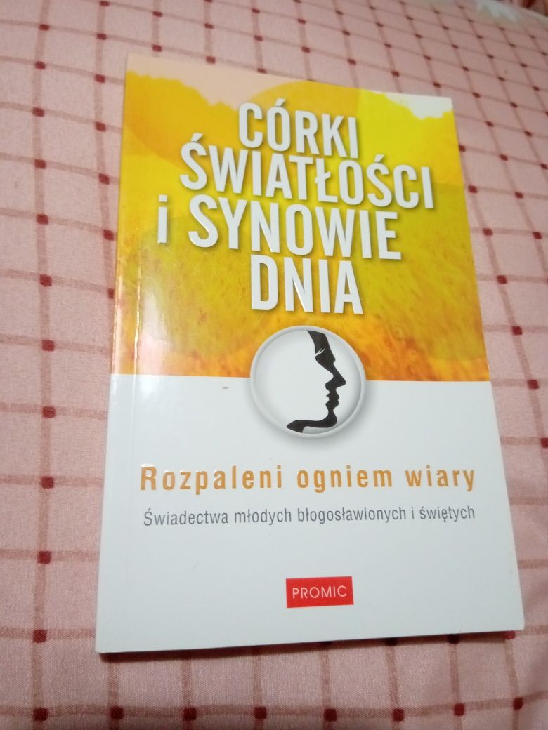 Córki światłości i synowie dnia