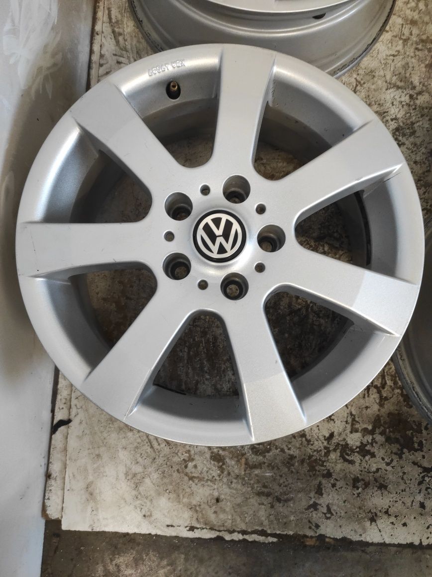 440 Felgi aluminiowe VOLKSWAGEN VW R 15 5x112